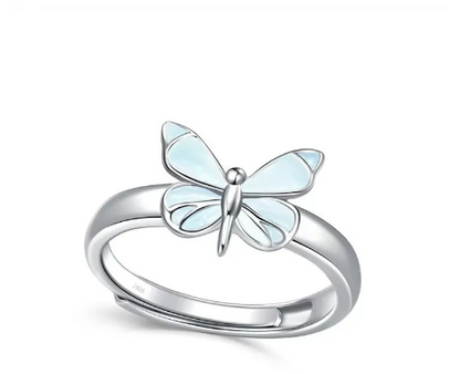 Anillo de mariposa luminosa