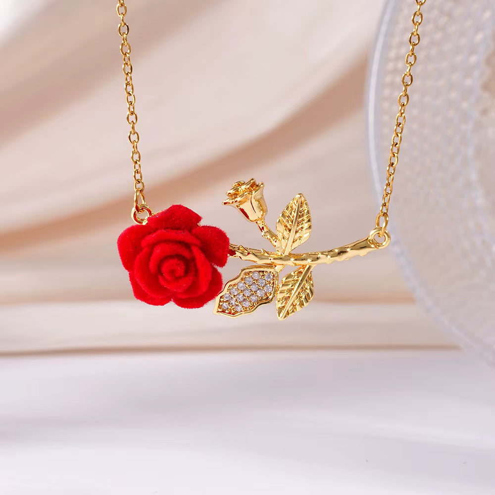 Collar Rosa 3D en Acero Dorado + Estuche de Lujo GRATIS