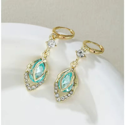Aretes Altessa Gota Celestial Efecto Rostro Iluminado Micropavé de Circonia & Oro 14K