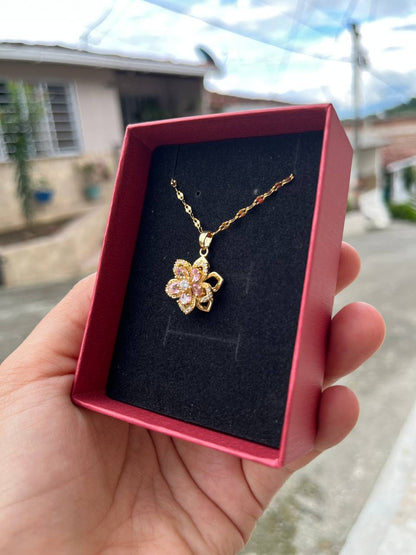 Collar Flor Rosa Giratoria + CAJA REGALO