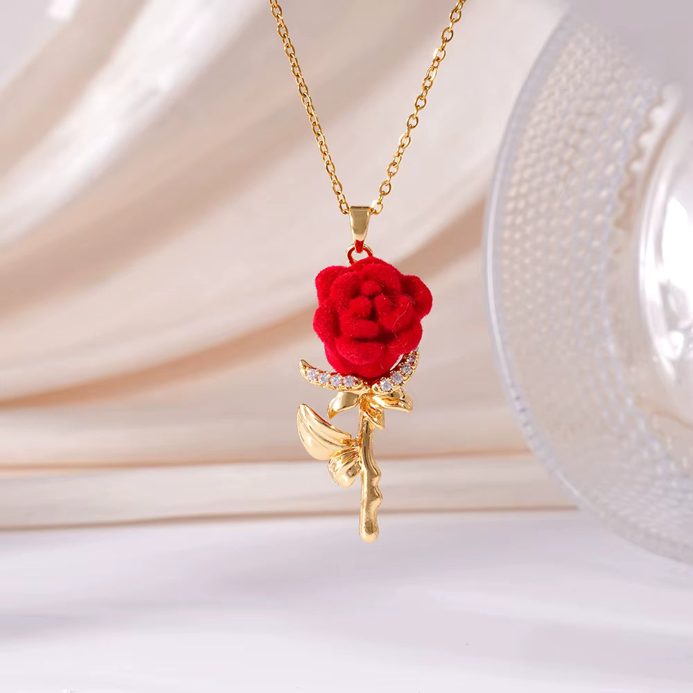 Collar Rosa 3D en Acero Dorado + Estuche de Lujo GRATIS
