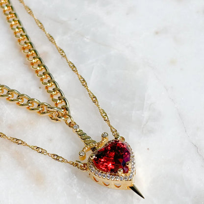Set Collares Corazón & Espada + Caja Regalo
