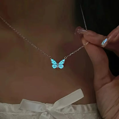 Set Mariposa Azul Luminosa - Collar & Pulsera que Brillan en la Oscuridad + Caja de Regalo