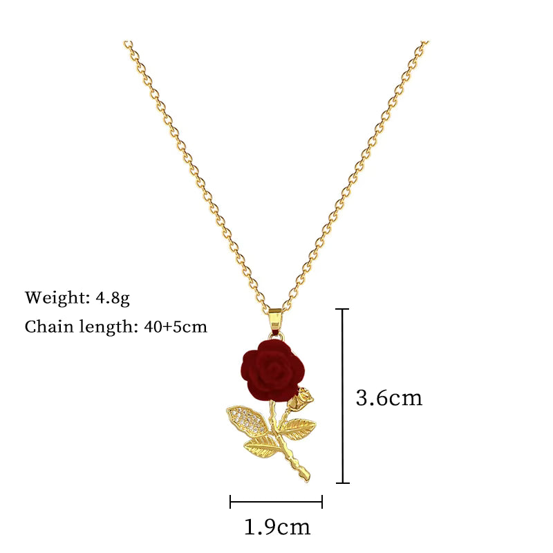 Collar Rosa 3D en Acero Dorado + Estuche de Lujo GRATIS