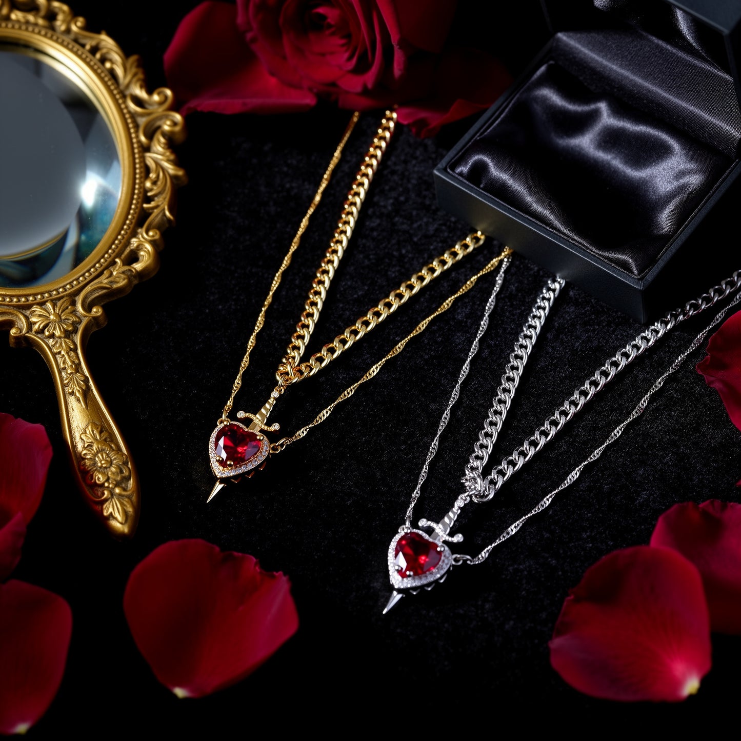 Set Collares Corazón & Espada + Caja Regalo